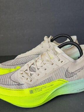 Nike ZoomX Vaporfly Next% 2 Coconut Milk Ghost Green Womens Size 9